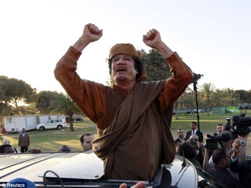 Theo lời al-Fargi, ông Gaddafi đã đến doanh trại Khamis ngày 26-8. Ảnh: Reuters