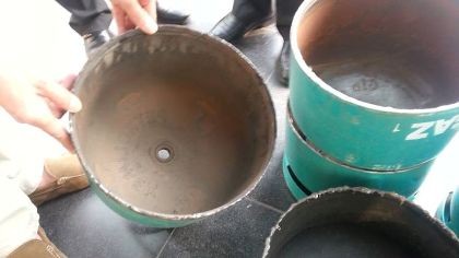 Vỏ bình gas bị cắt phát hiện tại Công ty Điện Quang