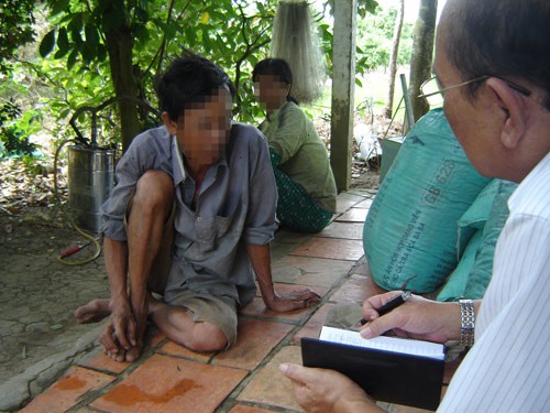 Rủ nhau đi triệt sản để... lấy thành tích