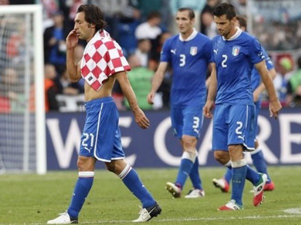 Croatia kiên cường cầm hòa Italia