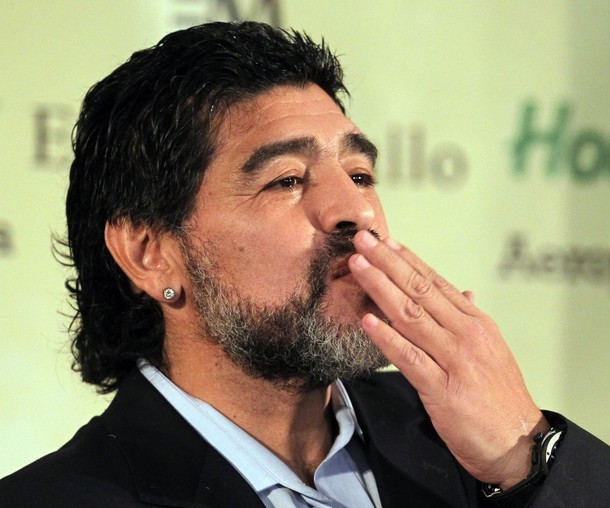Cám ơn và tạm biệt ông, Maradona!
