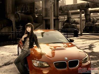 Em đẹp dịu dàng bên xe BMW