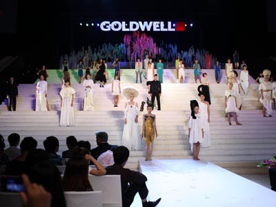 ‘Họa tình’ – Kỷ niệm 5 năm Goldwell tại Việt Nam