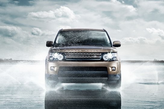Range Rover Sport 2012 mạnh hơn phiên bản động cơ diesel