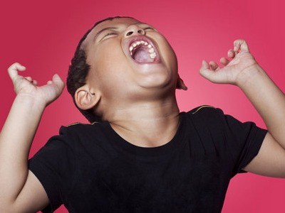 Kỹ năng ngôn ngữ sớm giúp trẻ kiểm soát cơn tức giận