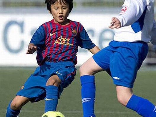 ‘Messi nhí’ người Nhật ở Barcelona