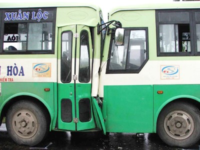 Phú Yên: Xe buýt đâm nhau, 25 người bị thương