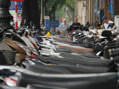 Hà Nội tăng phí trông giữ xe máy, xe đạp