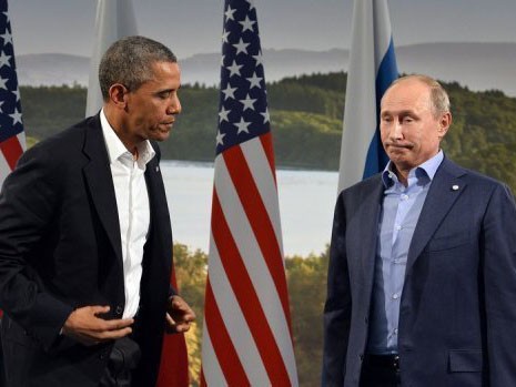 Tổng thống Mỹ Barack Obama (trái) và Tổng thống Nga Vladimir Putin