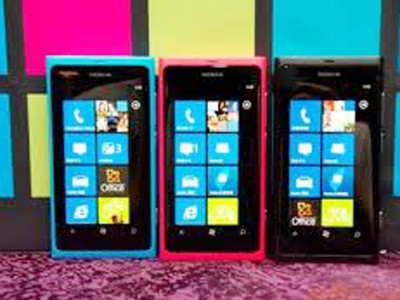 Microsoft ra mắt hệ điều hành cho smartphone