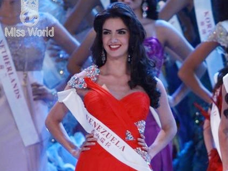 Năm người đẹp nhất Miss World 2010