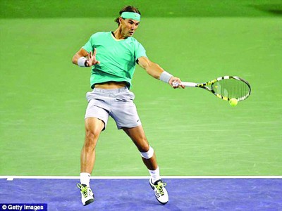 Nadal toả sáng ngày trở lại với mặt sân cứng