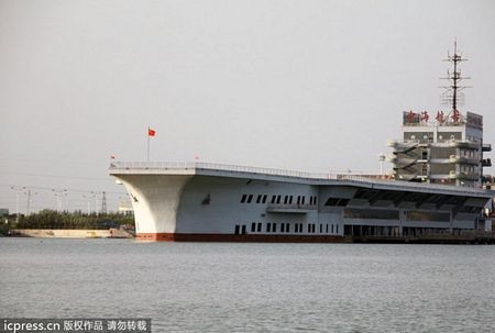Trung Quốc 'nhái' tàu sân bay Mỹ nhưng không thành