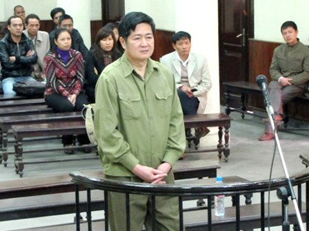 Bị cáo Nguyễn Đình Chiến đăm chiêu nghe toà tuyên án