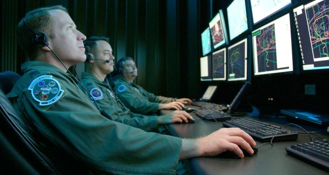 NATO – Nga đối đầu trên không gian mạng