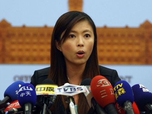 Phát ngôn viên của ông Mã Anh Cửu, bà Garfie Li cho biết Đài Loan sẽ trừng phạt Philippines vì xin lỗi chưa đủ