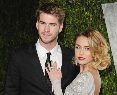 Miley Cyrus phủ nhận tin đồn chia tay bạn trai