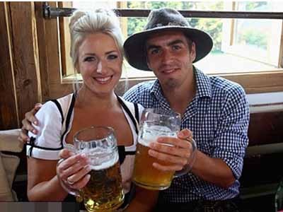 Tuyển thủ Đức được uống rượu, hút thuốc tại Euro 2012