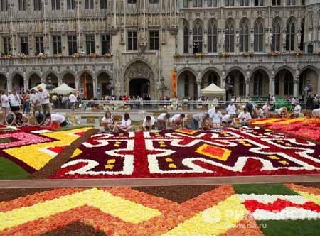 Đặc sắc lễ hội rải thảm hoa tại Bỉ