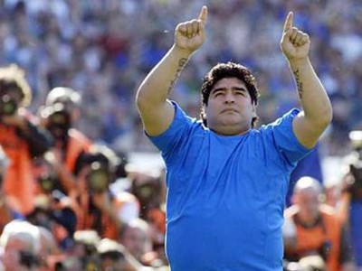 Maradona cũng bị đem ra làm chuyện đùa vui ngày 1-4