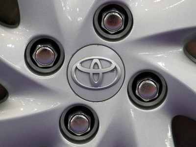 Toyota thông báo 270 ngàn chiếc xe lỗi động cơ