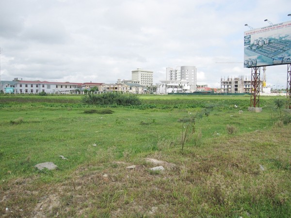Hàng loạt dự án khu đô thị “chiếm” đất rồi bỏ hoang