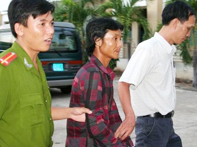 Bình Thuận: Hỗn chiến, hai anh em ruột chém chết người