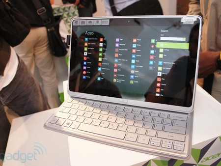 Acer trình làng laptop ‘lai’ tablet đầu tên
