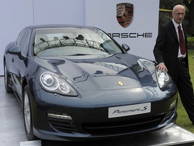 Sẽ có Porsche Panamera hybrid trong năm 2011