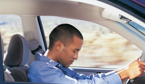 Công nghệ chống ngủ gật khi lái xe