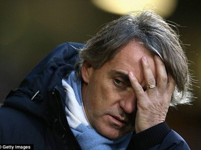 Mancini tiếc Van Persie, ngậm đắng vì Balotelli