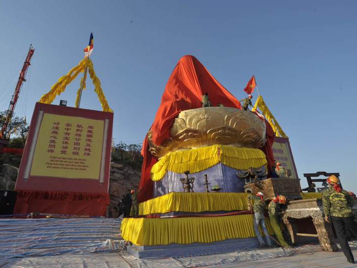 Chuẩn bị lễ khánh thành tượng Phật Hoàng Trần Nhân Tông