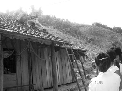 EVN SPC kéo điện cho đồng bào dân tộc tỉnh Lâm Đồng.