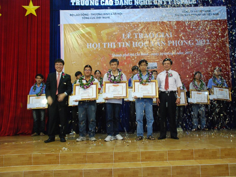 Sáu sinh viên Việt Nam sẽ tham gia MOWC Quốc tế