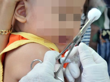 Chưa rõ nguyên nhân tai biến sau tiêm vắc-xin ở trẻ