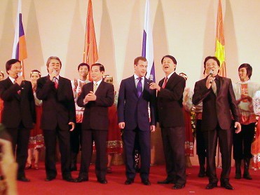 Gặp nghệ sỹ Việt từng hát cùng Tổng thống Nga