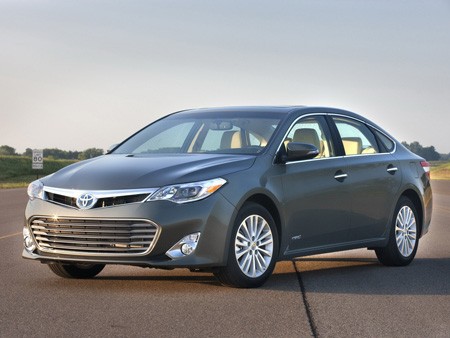 Toyota hé lộ động cơ của 2013 Avalon