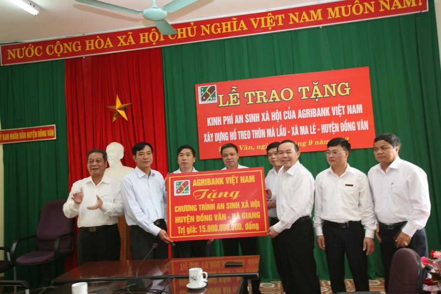 Agribank hỗ trợ 26 tỷ đồng chương trình an sinh xã hội cho tỉnh Hà Giang