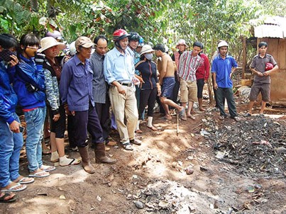 Vợ Bí thư xã giết người: Lập biên bản người đã chết