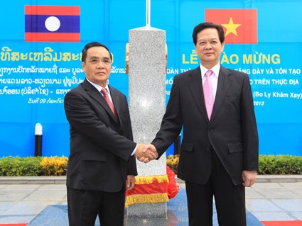 Hoàn thành tôn tạo mốc biên giới Việt - Lào