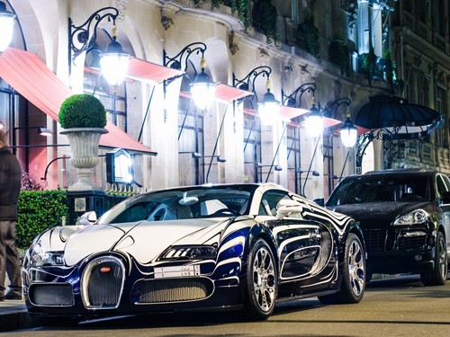 Bugatti Veyron Grand Sport L’Or Blanc dạo phố Paris