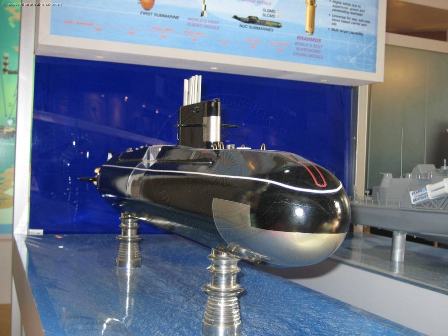 Ấn Độ phóng thử tên lửa BrahMos từ tàu ngầm