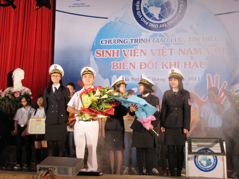 Sinh viên Hàng Hải giành giải nhất chương trình với tổng điểm 87. Ảnh: Tuấn Nguyễn