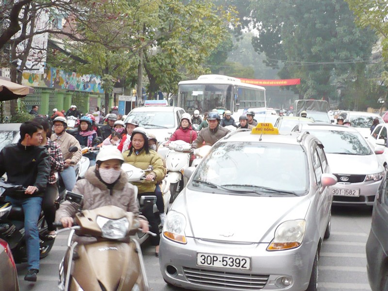 Trong tháng 2, Sở GTVT Hà Nội phải trình đề án thu phí phương tiện trong nội đô. Ảnh: Trọng Đảng