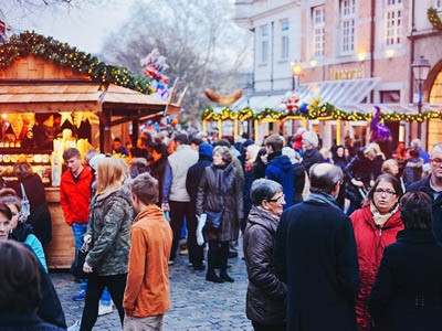 Sắc màu ấm áp trong chợ Giáng sinh ở Đức
