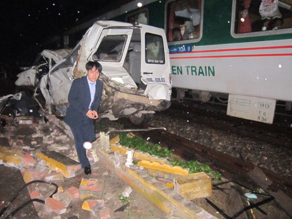 Vụ tai nạn ngày 3-2 tại Bắc Hồng - Đông Anh có nguyên nhân từ vi phạm của nhân viên đường sắt Ảnh: Minh Tuấn