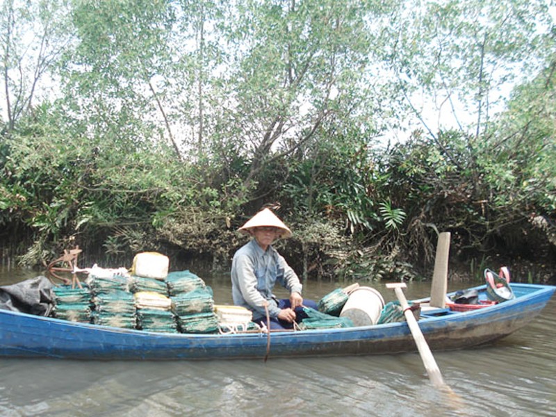 Nông dân Đồng Nai trên sông Thị Vải. Ảnh: Internet