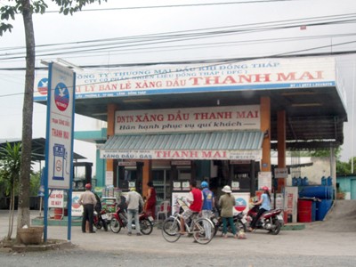 Trạm xăng dầu Thanh Mai chiều 20-10 Ảnh: Việt