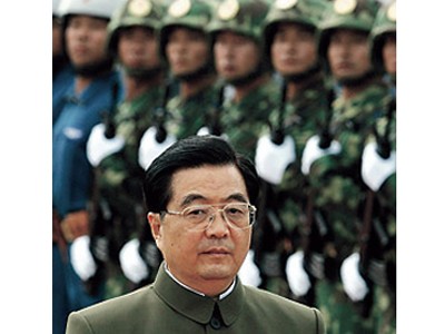 Ông Hồ Cẩm Đào tìm cách duy trì ảnh hưởng quân đội