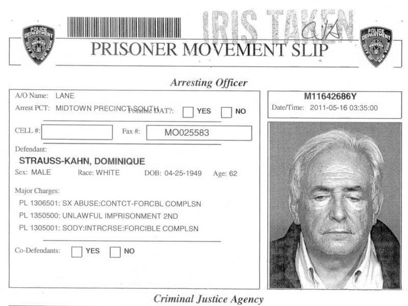 Giấy nhập trại tạm giam của ông Strauss Kahn Ảnh: Reuters